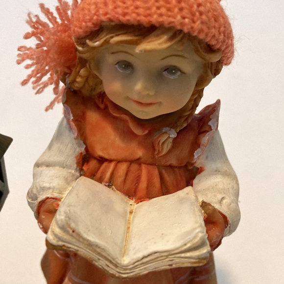 Vintage Christmas Carolers children set decor - Picture 3 of 9